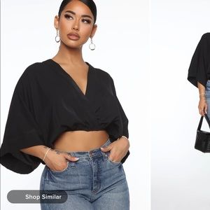Fashion Nova it must V plunging crop
